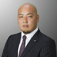 理事長　荒居 正一
